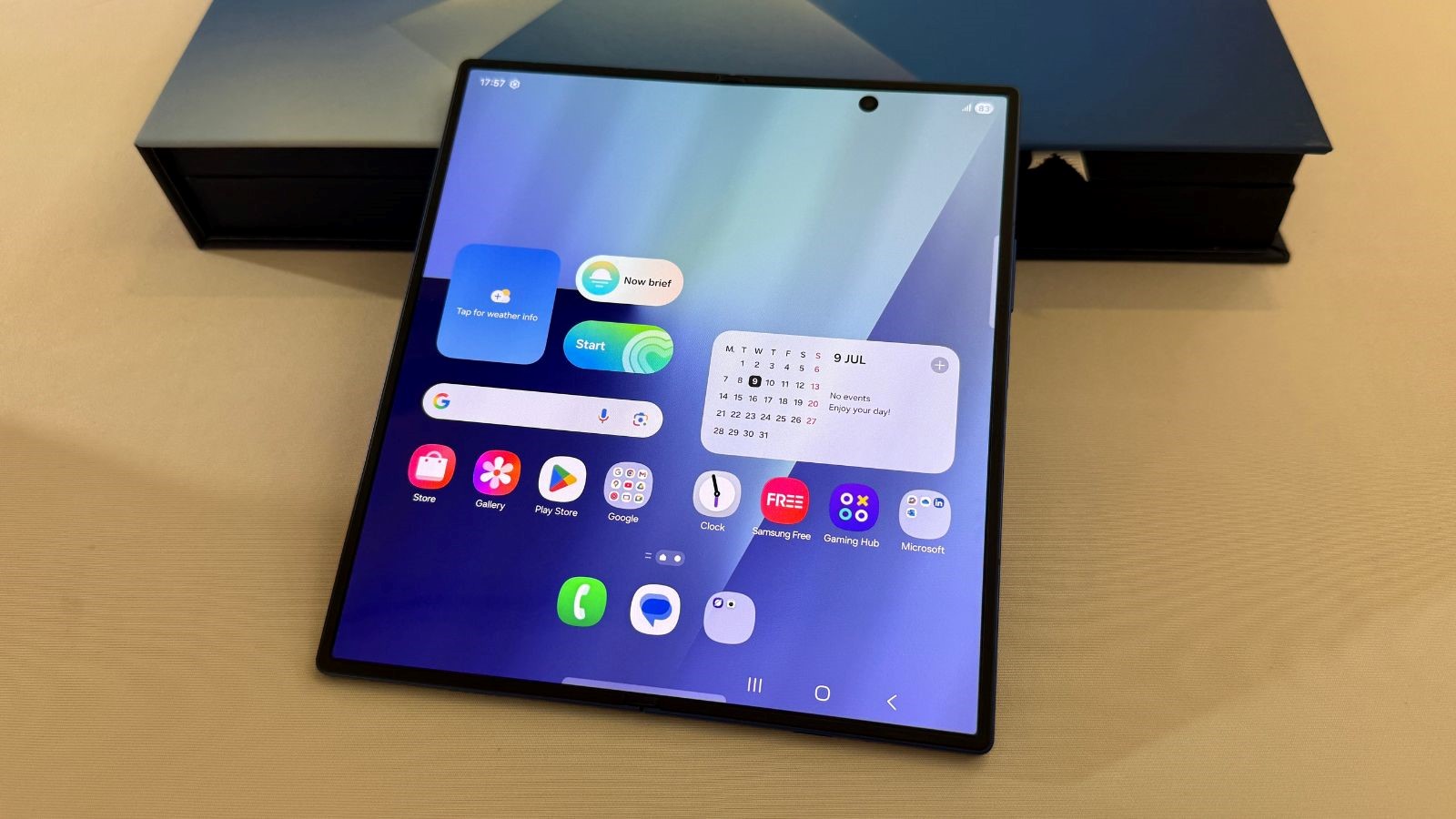 Samsung Galaxy Z Fold7 unfolded display with multitasking