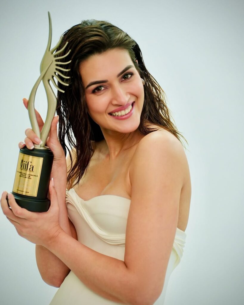 Kriti Sanon Net worth