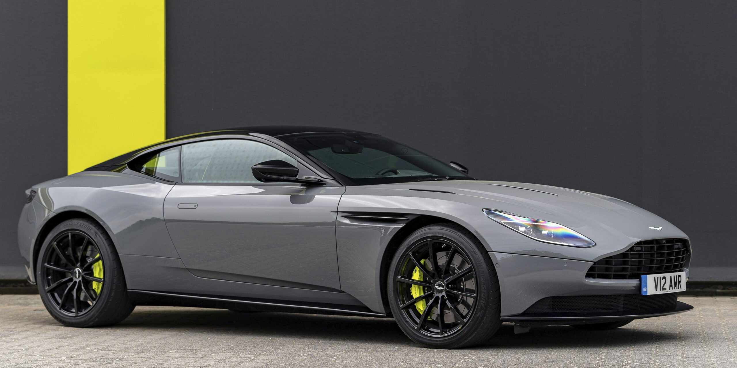 Aston Martin DB11