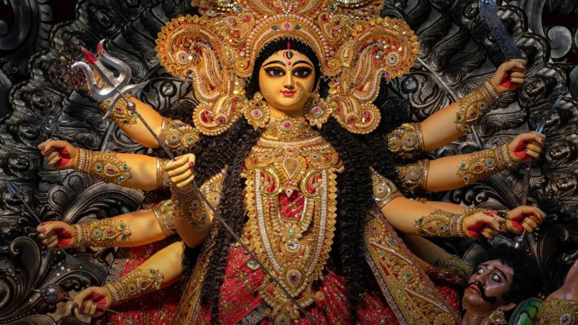 शारदीय नवरात्रि 2025: माँ दुर्गा की कृपा पाने के 4 अचूक उपाय