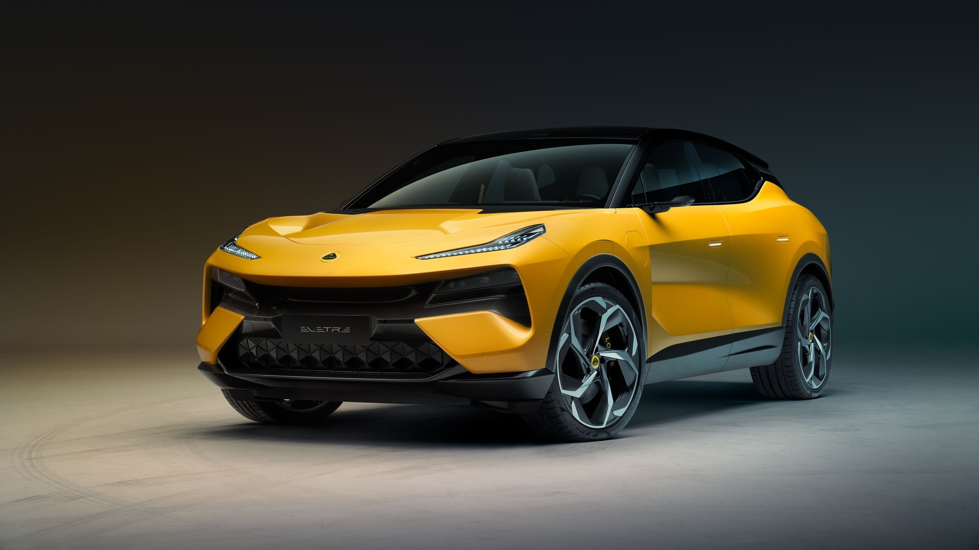 Lotus Eletre लॉन्च: 600km रेंज और लक्ज़री फीचर्स वाली इलेक्ट्रिक SUV, कीमत 2.55 करोड़ से शुरू
