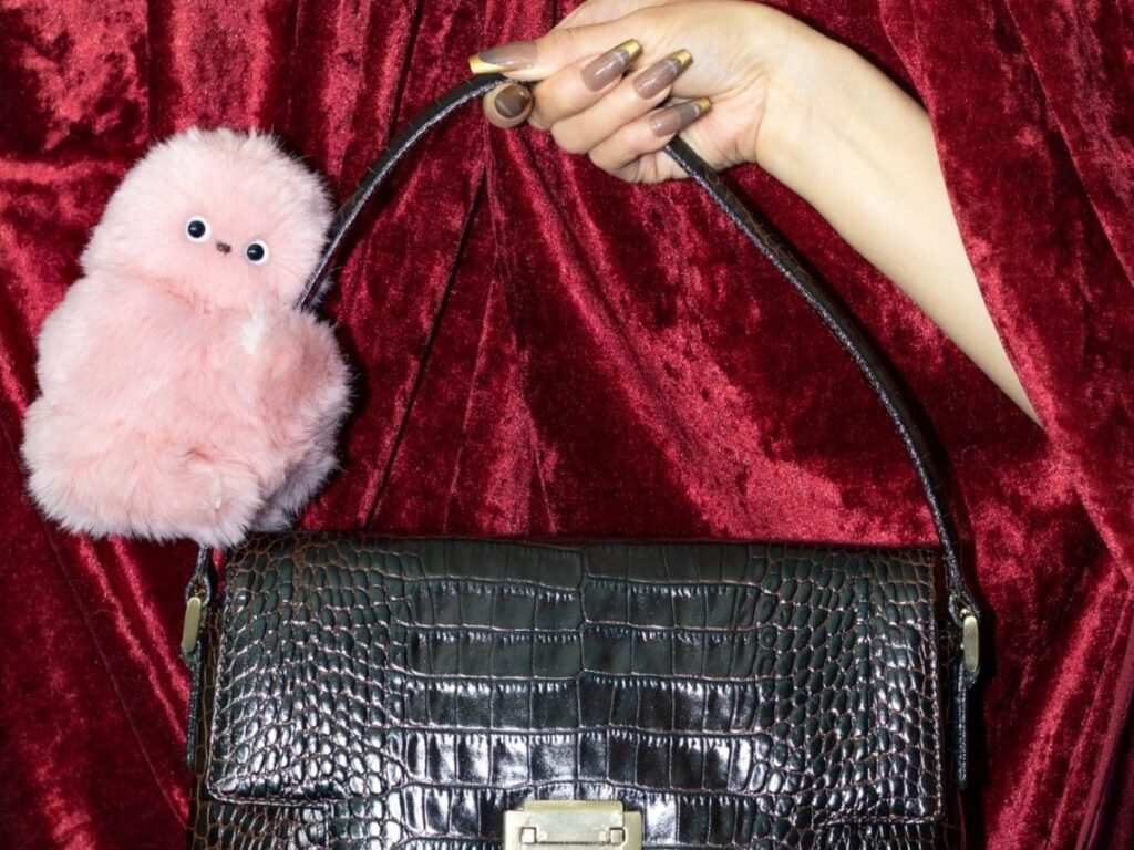 Labubu के बाद Mirumi Trend क्यों हो रहा है वायरल? Cute Toy या Smart Robot – सच्चाई जानिए